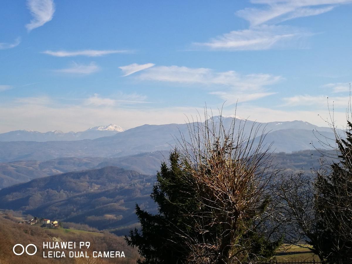 Tizzano Val Parma Locanda Della Pieve מראה חיצוני תמונה