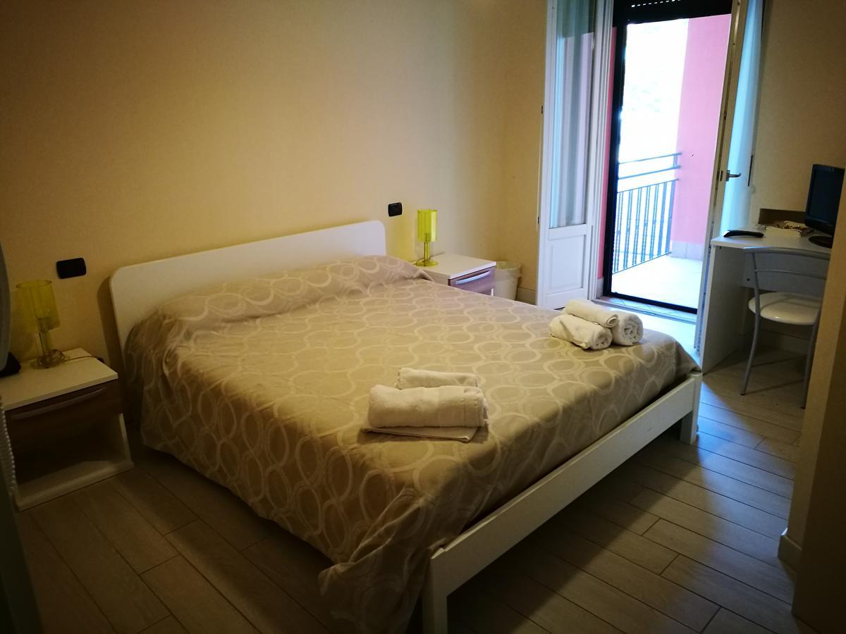 Tizzano Val Parma Locanda Della Pieve מראה חיצוני תמונה